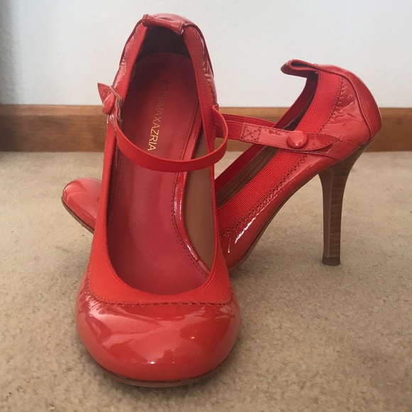 BCBG Maxazria heels - Picture 2 of 3